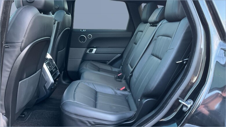 Land Rover Range Rover Sport 3.0 D300 HSE Dynamic Black 5dr Auto Diesel Estate